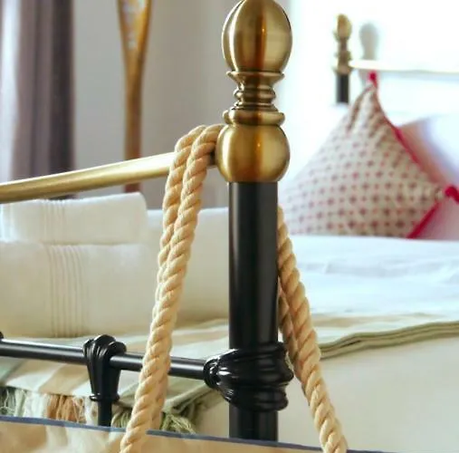 Maison De La Tour Antibes