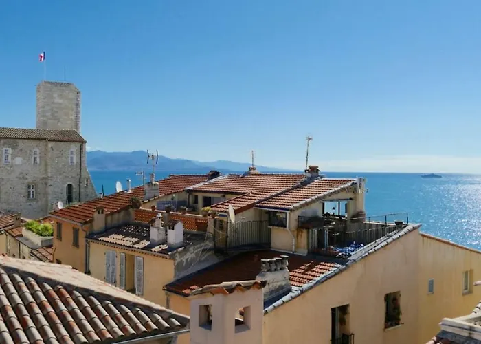 Maison De La Tour Antibes