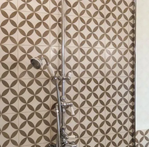 Maison De La Tour Antibes